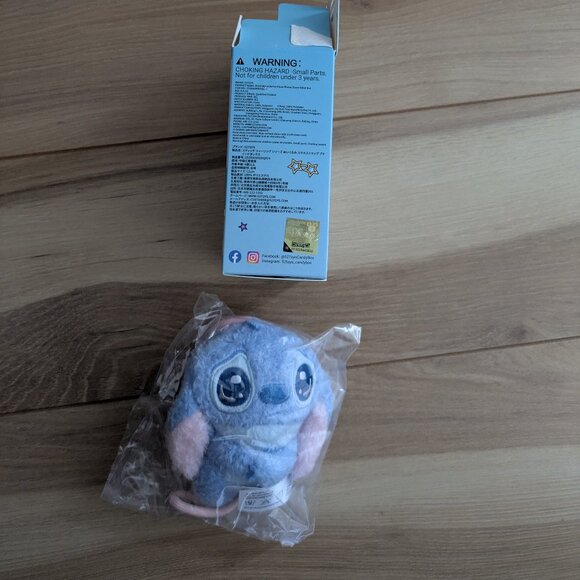 52Toys Stitch Keychain Plush Blind Box - Sad - Picture 5 of 5